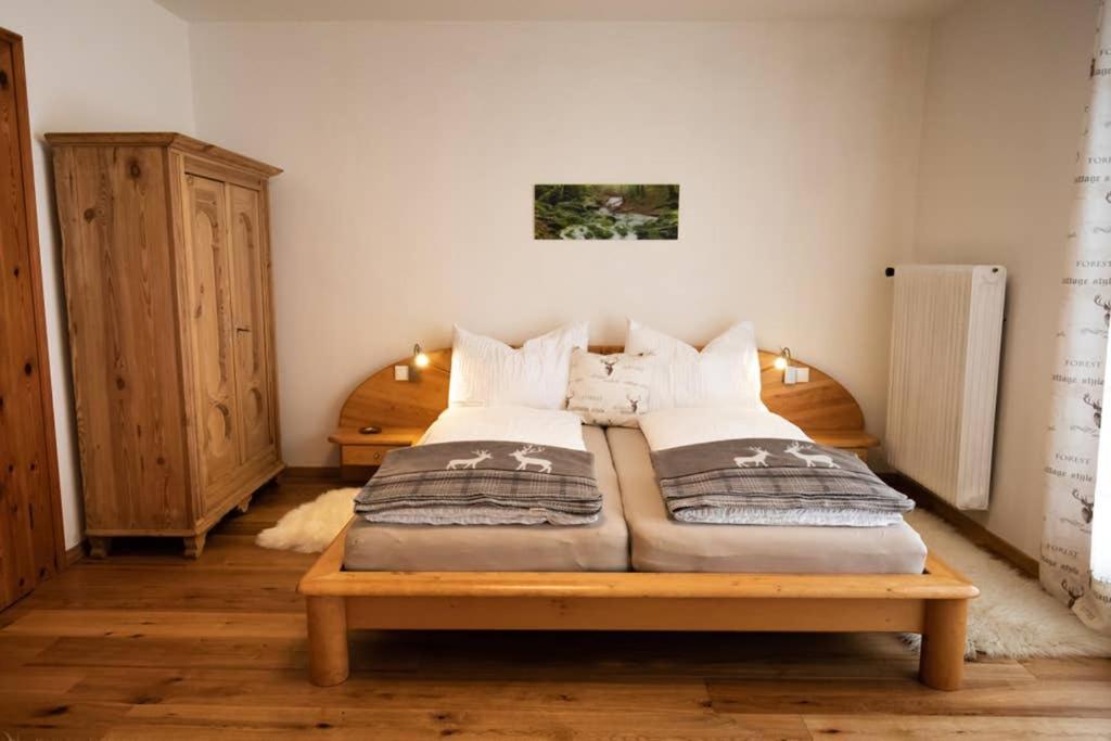 Haus Weidmannsheil - Wohnen Im Romantischen Forsthaus Werfen Ngoại thất bức ảnh